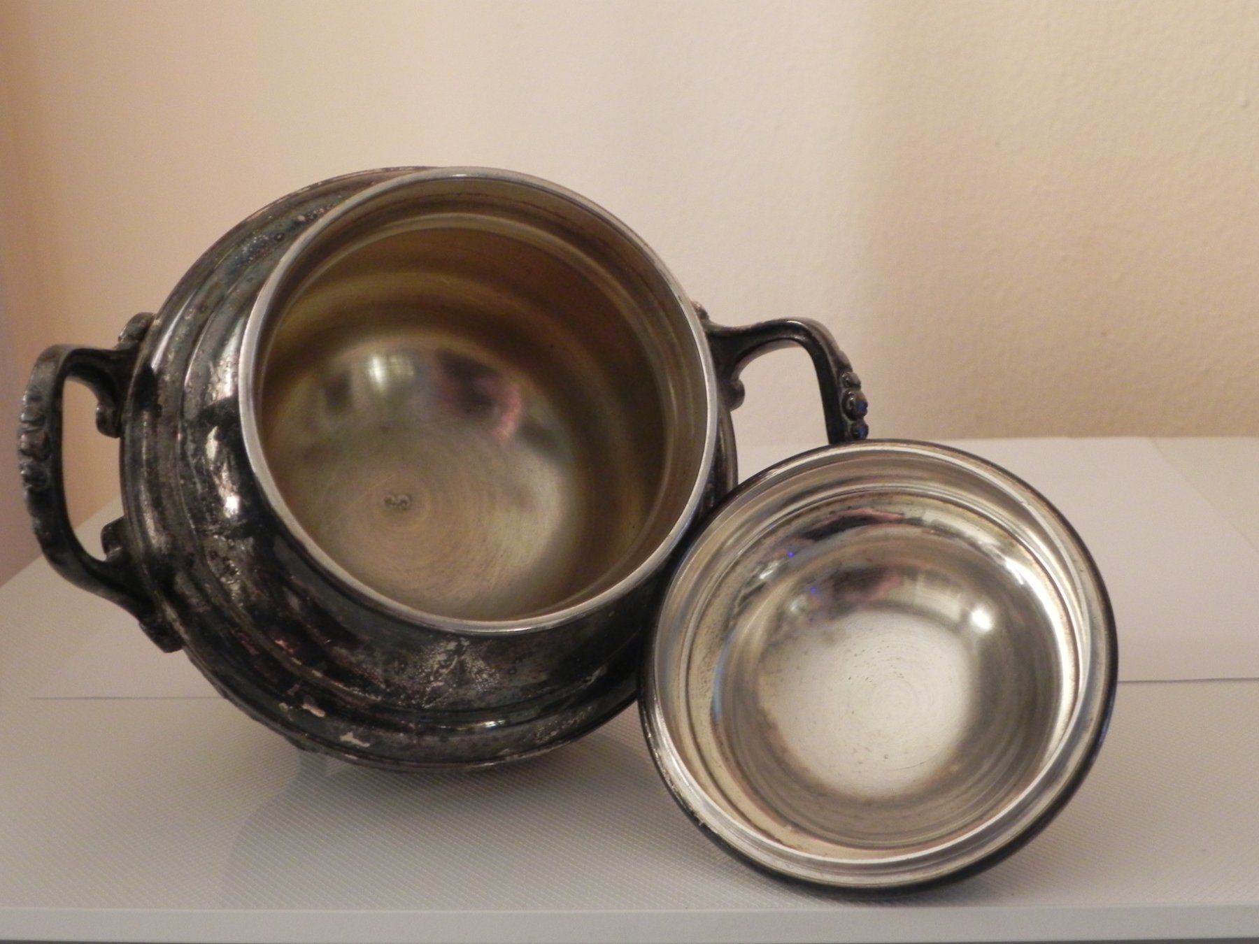 Geschirrsets: Versilbert Set / Teekanne oder Kaffeekanne mit Zuckerdose – Gebraucht aus Minusio von Lory64 4
