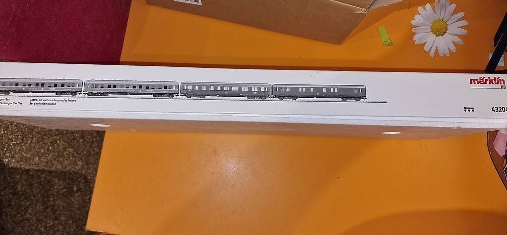 Märklin Modellini di ferrovie: DB Schürzenwagenset Beleuchtet – Nuovo e nell'imballaggio originale da Dulliken venduto da Ginoeffel 2