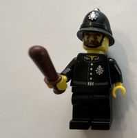 1 LEGO Polizist Figur mit Helm und Schlagstock 👮‍♂️