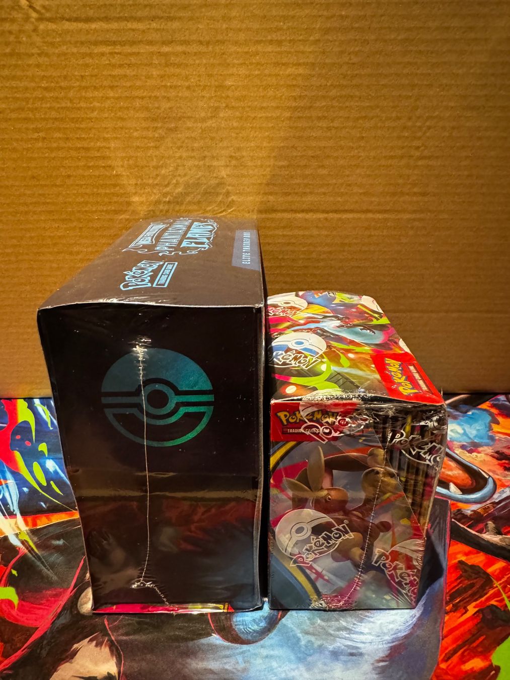 Pokémon Carte collezionabili: Pokémon Phantasmal Flames Display + ETB 🔥 – Nuovo e nell'imballaggio originale da Männedorf venduto da bir_gt85 2