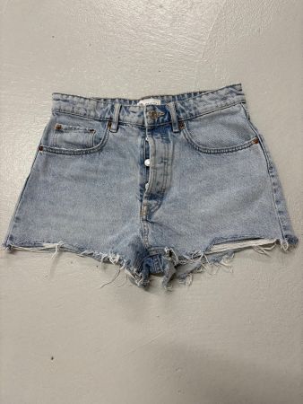 Zara Jeans Shorts helle Waschung Gr. 38 high waist