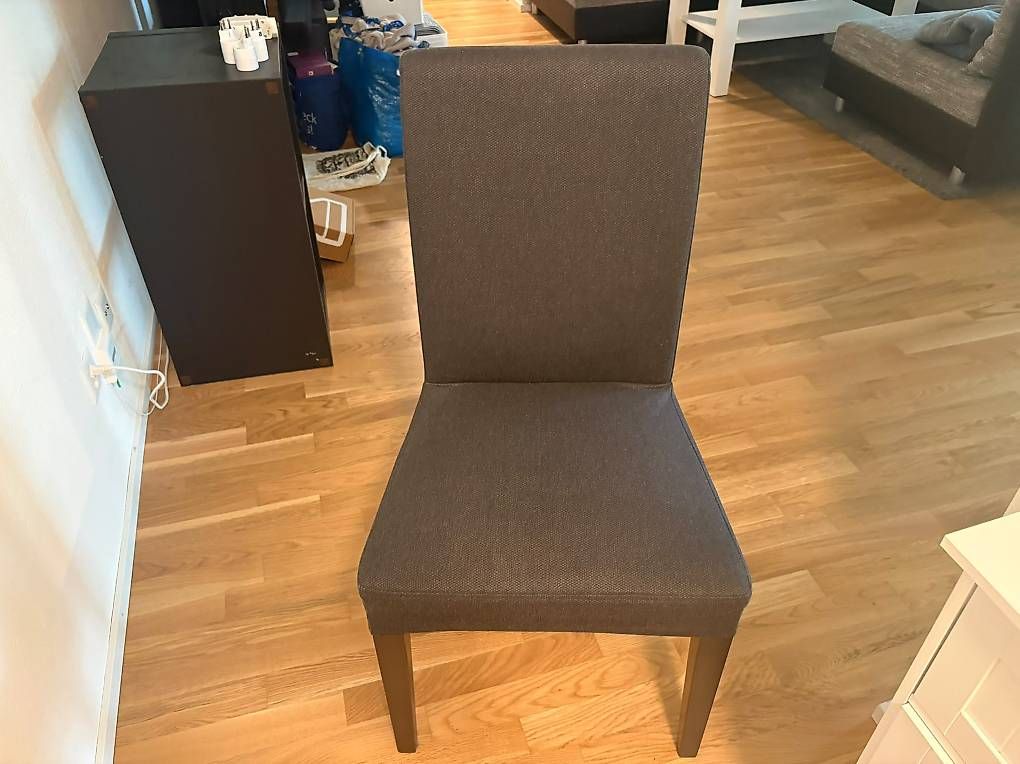 Chaises: Stuhl  – D'occasion à Ostermundigen par dom_q2z7 3