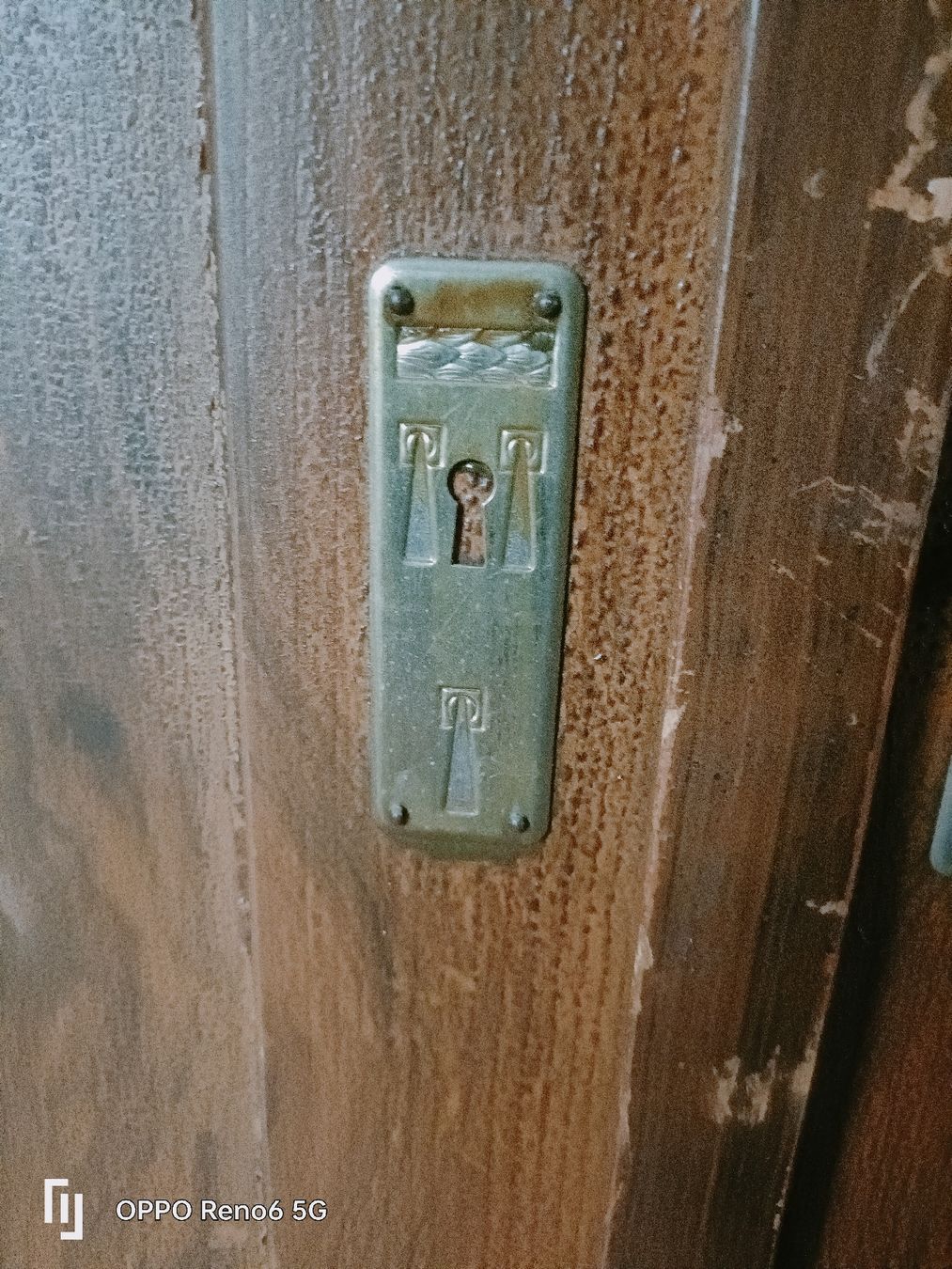 Armoires: Alter Schrank  – D'occasion à Wattenwil par Espressi5 2