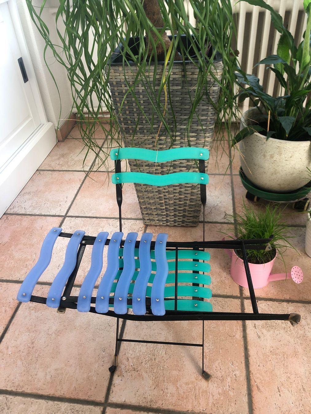 Sedie: Mini chaises pour plantes ou autre – Usato da Biel/Bienne venduto da Lianumi 3