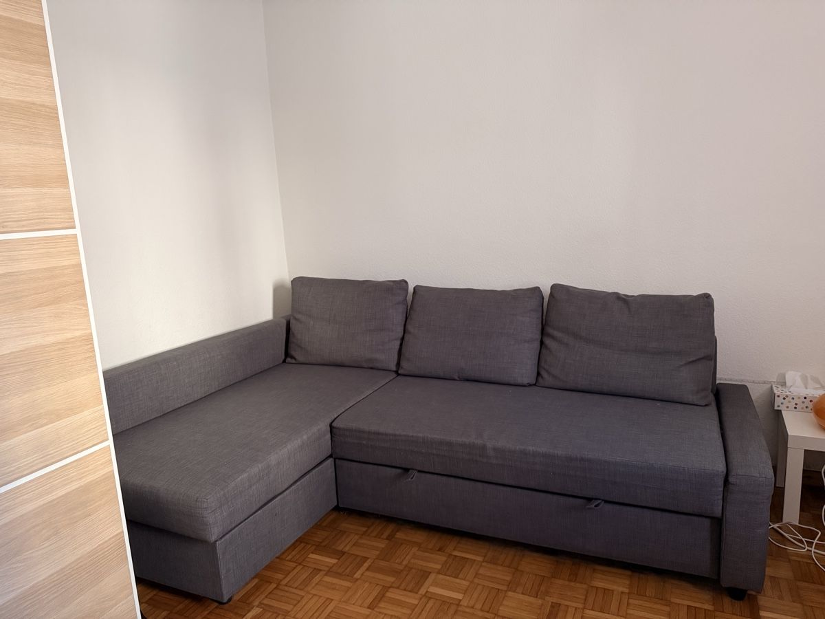 Ikea Divani: Ecksofa Schlafsofa Stoff grau mit Bettkasten – Usato da Rapperswil SG venduto da nad_fh8j 1