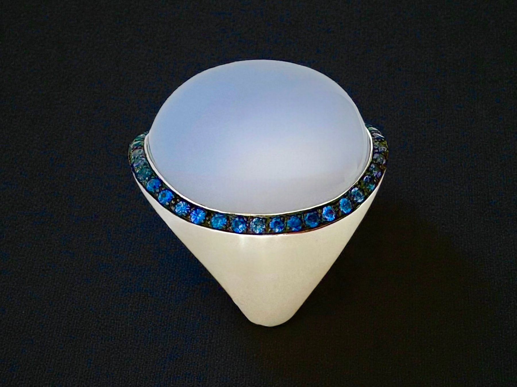 Anelli: MIMI, Milano, Chalcedon - Saphir - Cocktailring – Usato da Zuzwil SG venduto da artimmo 4