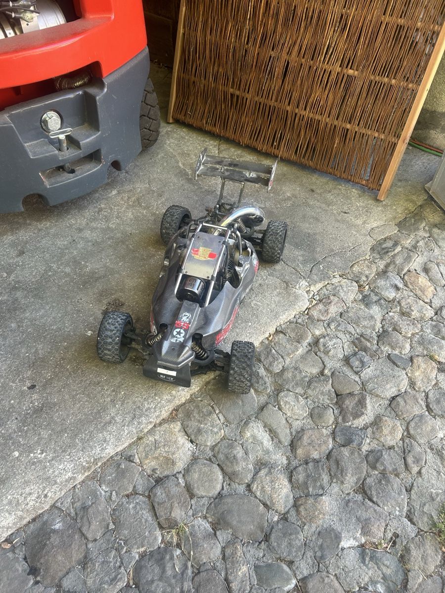 RC Kits de montage: RC Auto Benziner  – Défectueux à Wohlenschwil par MajorTom73 1