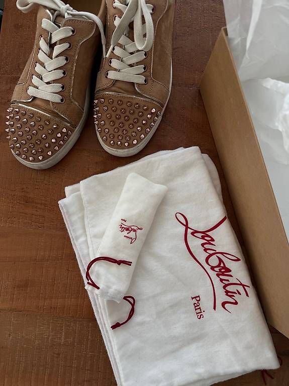 Damenschuhe: Christian Louboutin Sneaker – Gebraucht aus Basel von Mariaberi 1