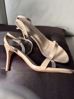 Sandalen Riemchenschuhe nude Grösse 40 neu
