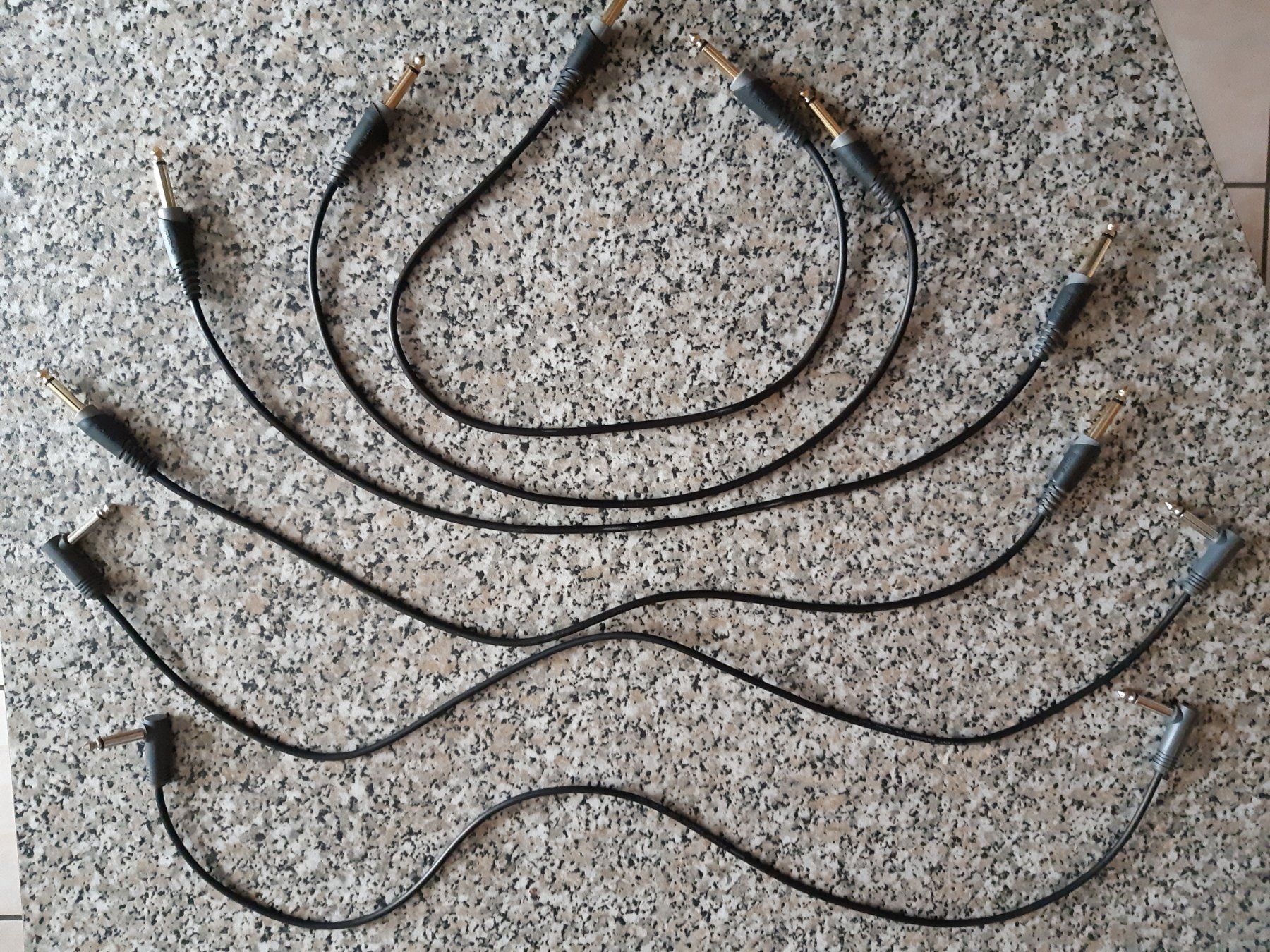 Cavi: Diverse Patch Cables (36 Stück) – Usato da Reinach AG venduto da cosmiceddie 1
