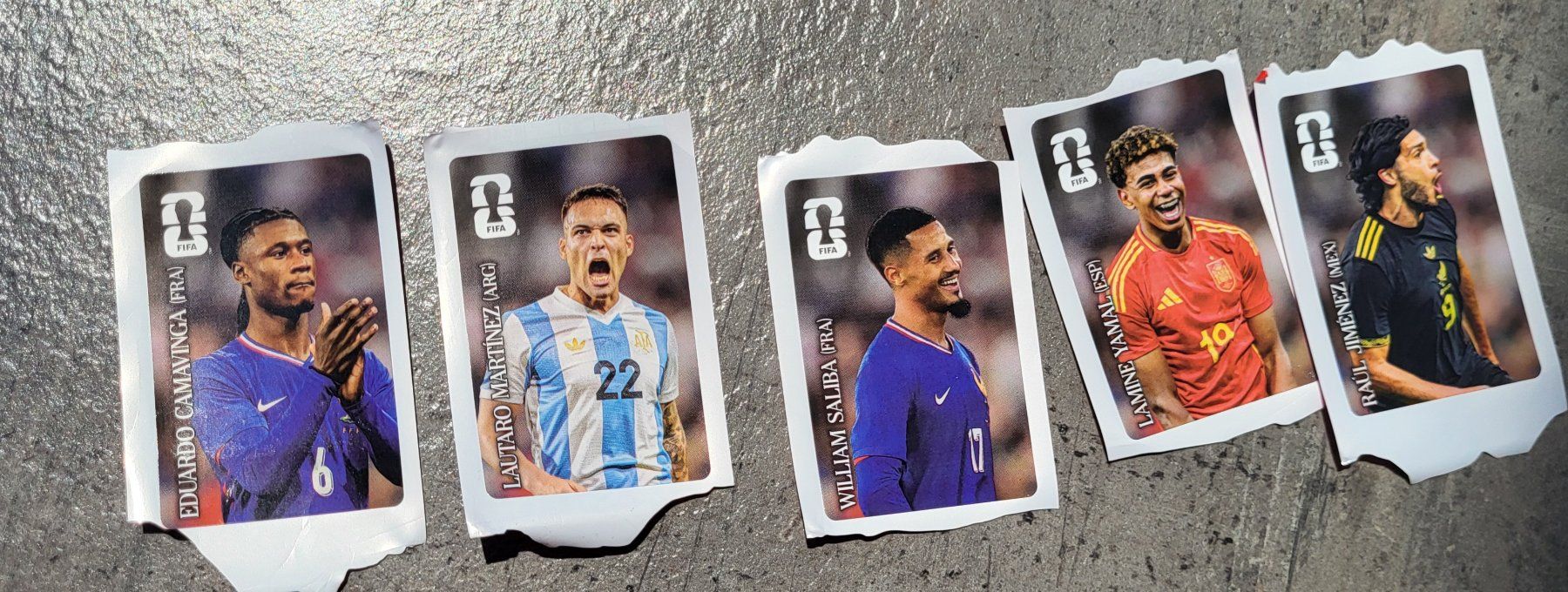 Panini Carte collezionabili: 5 Coca-Cola Bilder Panini WC26 – Usato da Stans venduto da myb_6lyw