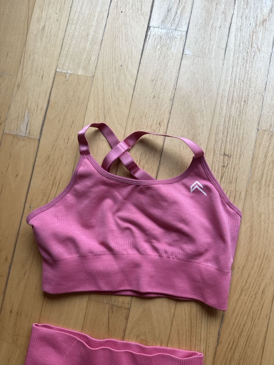 Oner Active Leggings: Oner Active Set – Nuovo (secondo la descrizione) da Rickenbach-Sulz venduto da hel_yx9y 2
