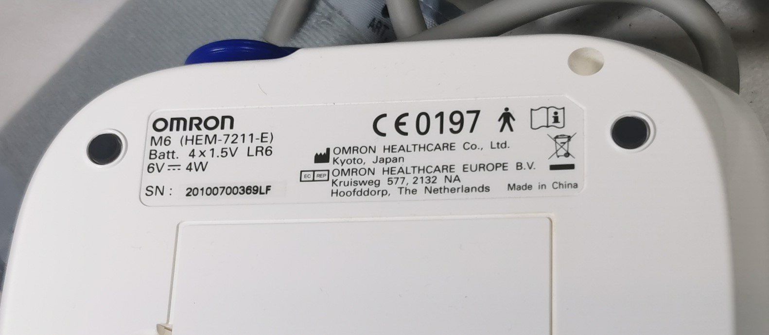 Omron Medizinische Geräte: Omron M6 Blutdruckmessgerät HEM-7211-E – Gebraucht aus Bremgarten b. Bern von Vittorio0 1