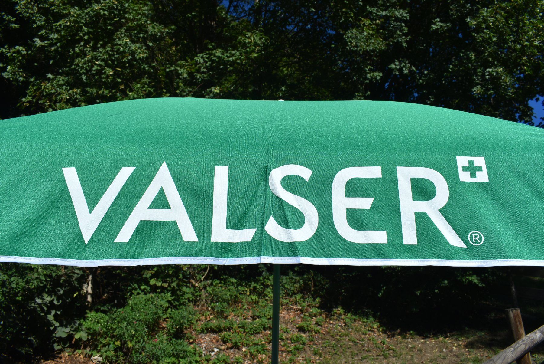 Ombrelloni: Valser Sonnenschirm – Nuovo e nell'imballaggio originale da Otelfingen venduto da Stauffacher61 1