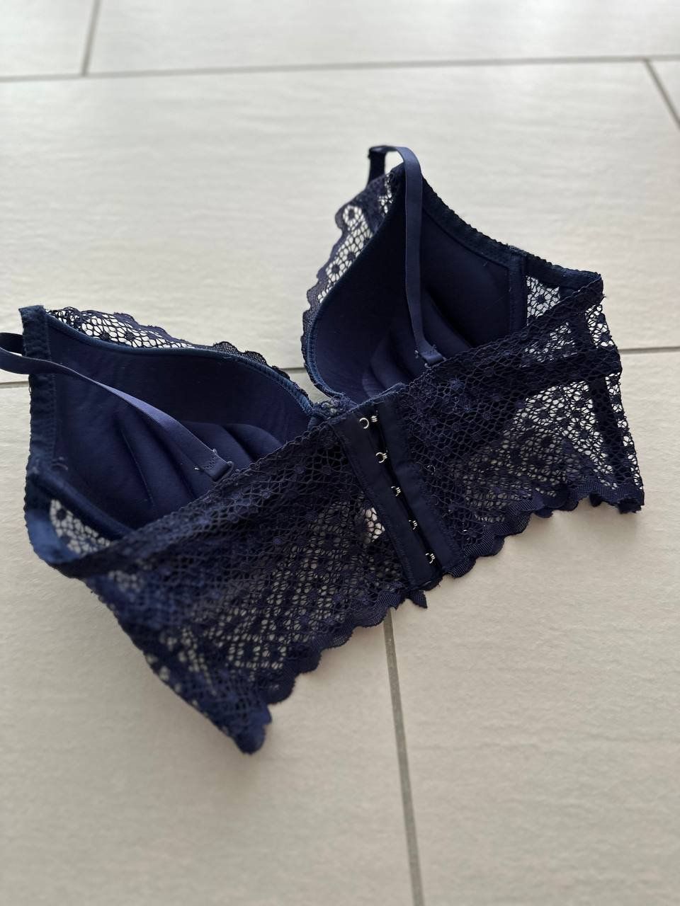 Altra biancheria intima: BH – Usato da Bülach venduto da Recherchieren 3