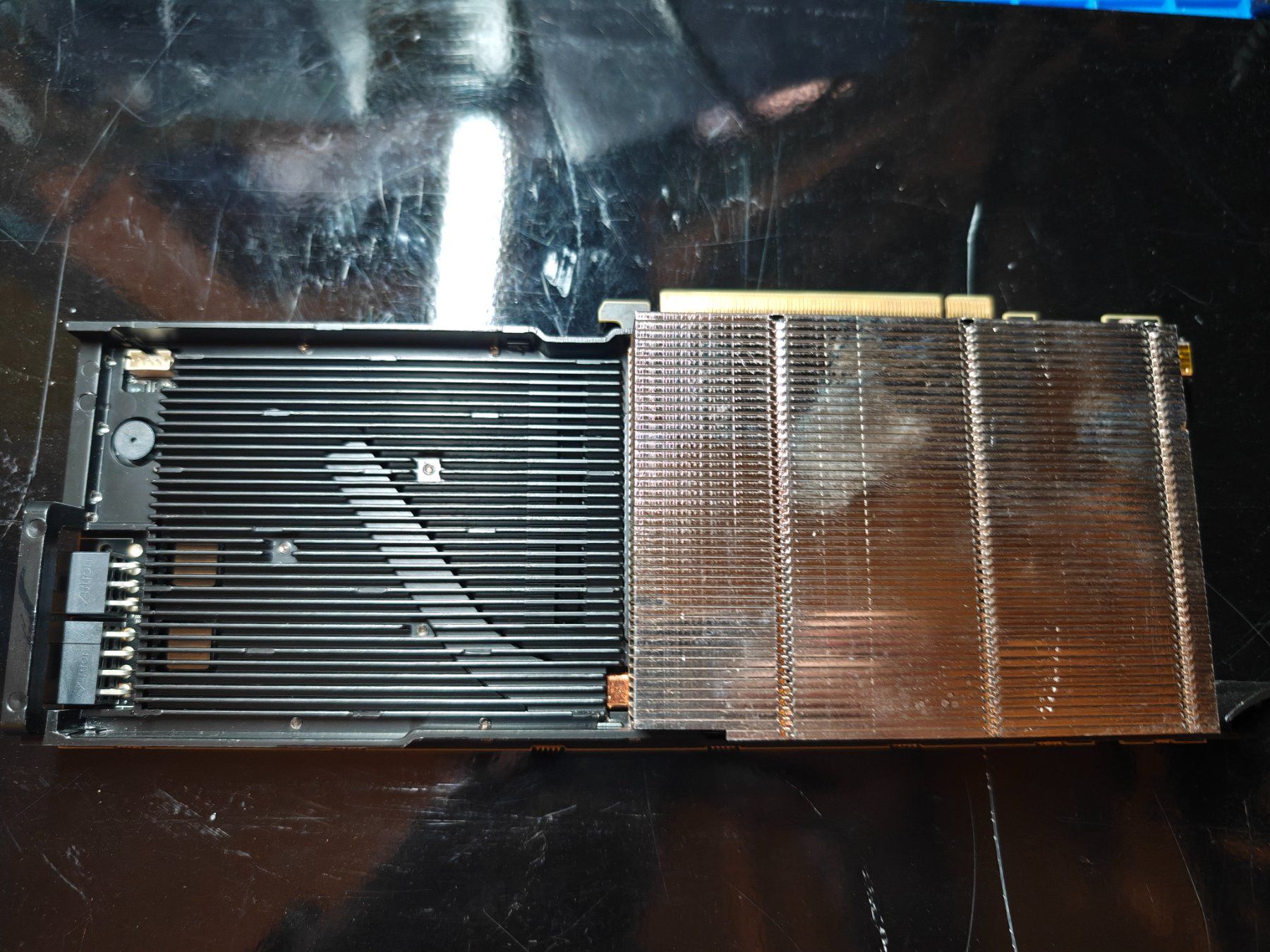 Amd Schede grafiche: AMD Radeon Instinct MI25 Ohne Shroud – Usato da Sargans venduto da NewLifeForGPUs