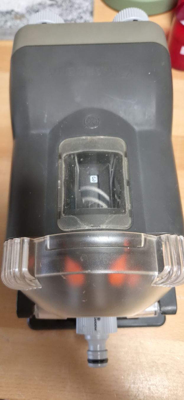 Systèmes de contrôle: Gardena Bewässerungcomputer 2 × C 1060 Plus, Wasserverteiler – D'occasion à Courgevaux par nih789 8