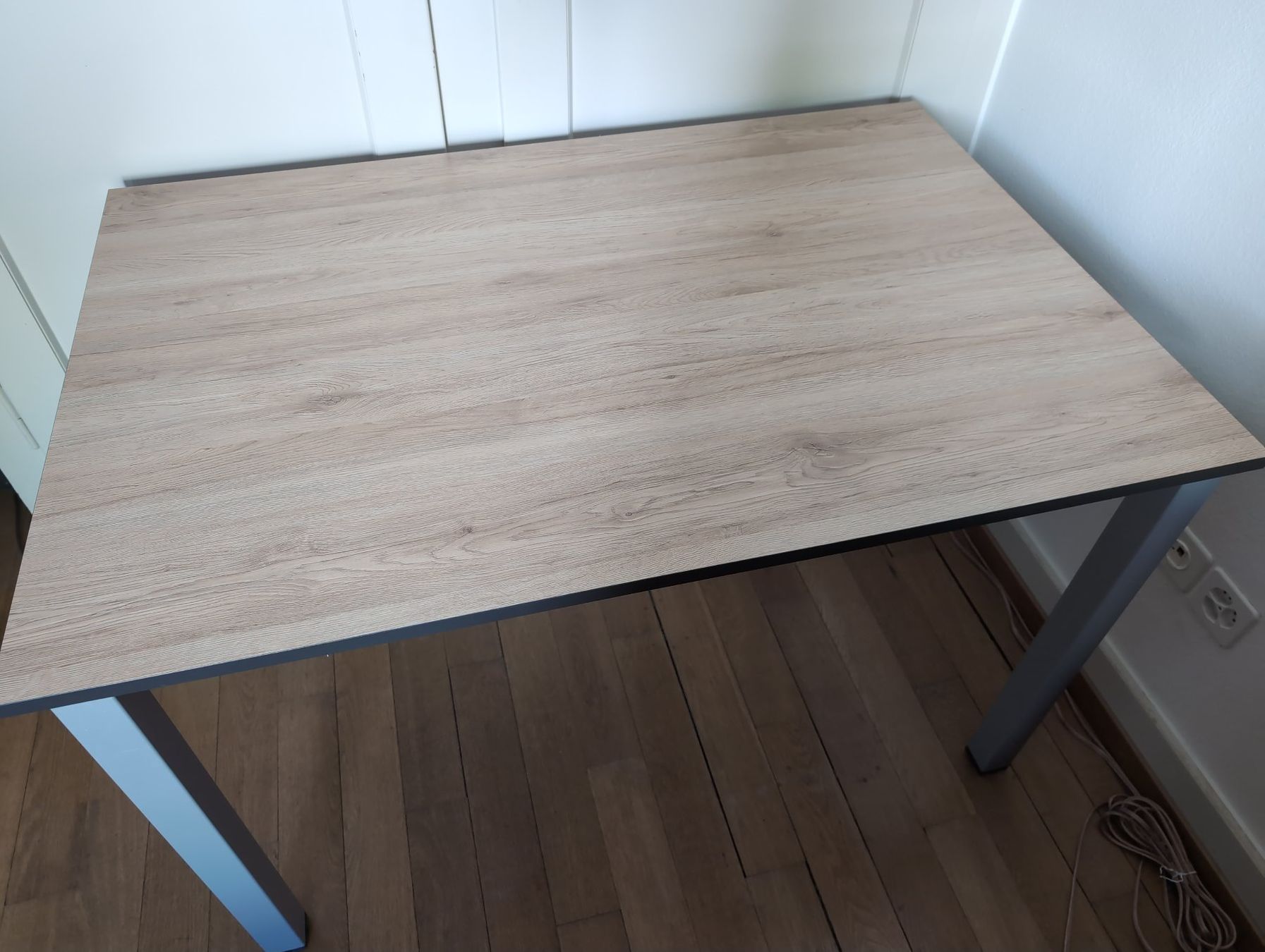 Schreibtische: Schreibtisch mit Korpus – Gebraucht aus Bern von LCH 1