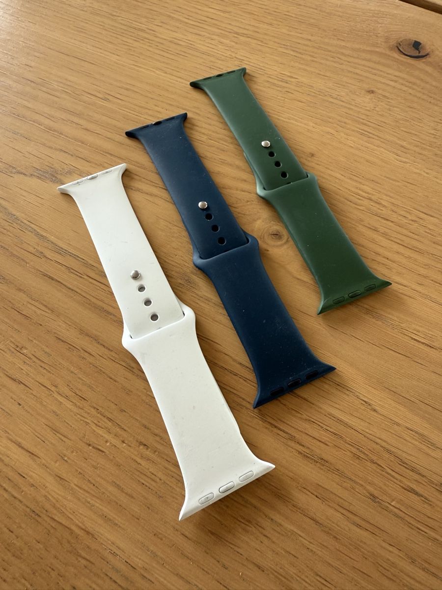 Apple Bracciali & Braccialetti: Apple Watch Armbänder 3er-Set – Usato da Wangen b. Olten venduto da Thomiverkauft