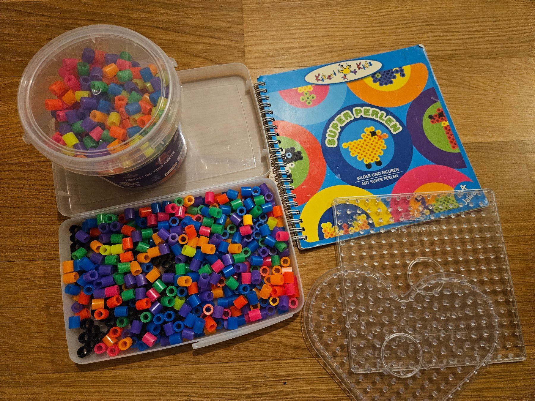 Kit bricolage: Bügelperlen XXL – Usato da Hünenberg venduto da lexli06