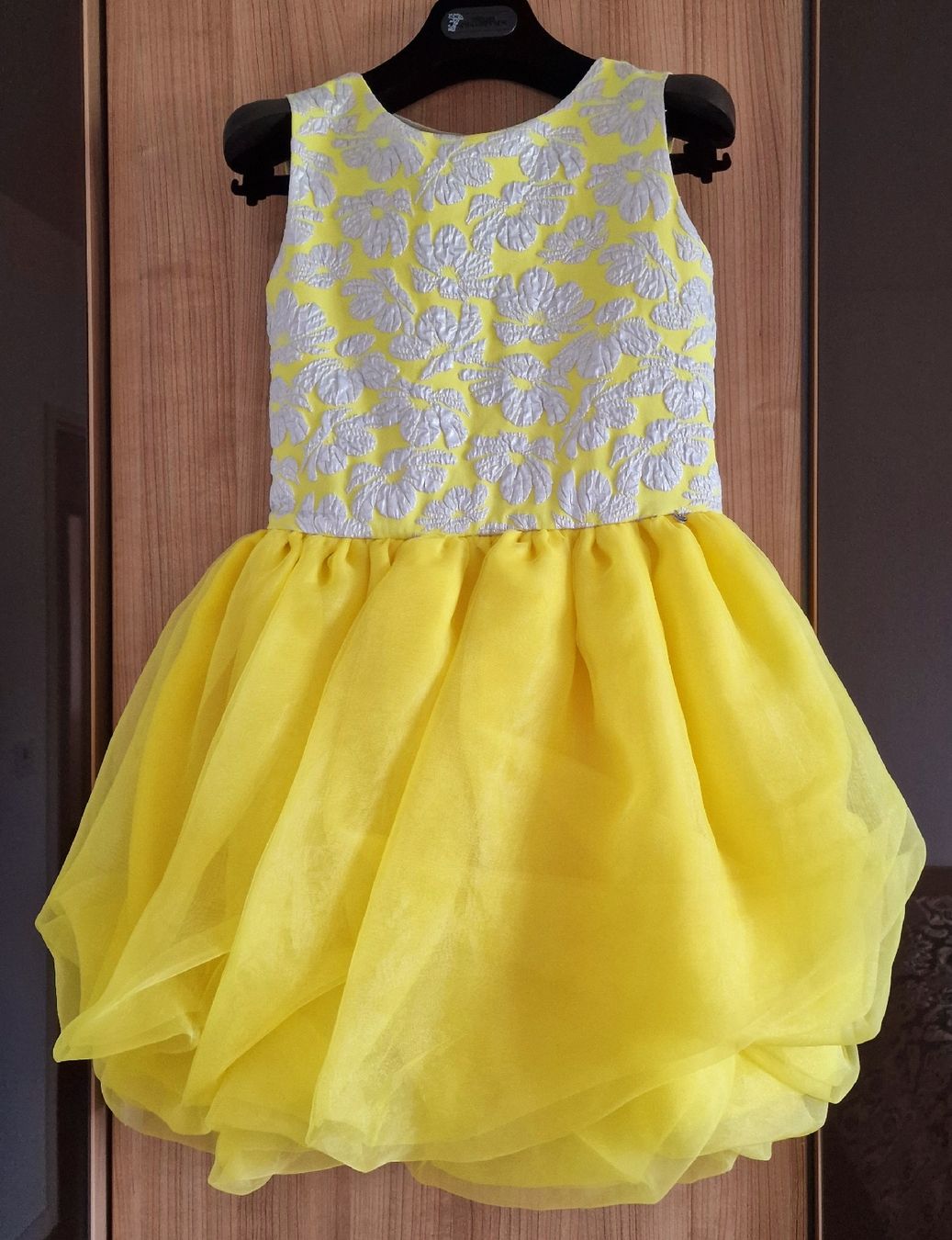 Vestiti & Gonne: Wunderschöne Mädchen Kleid Miss Grant – Usato da Mönchaltorf venduto da nzhuravel 1