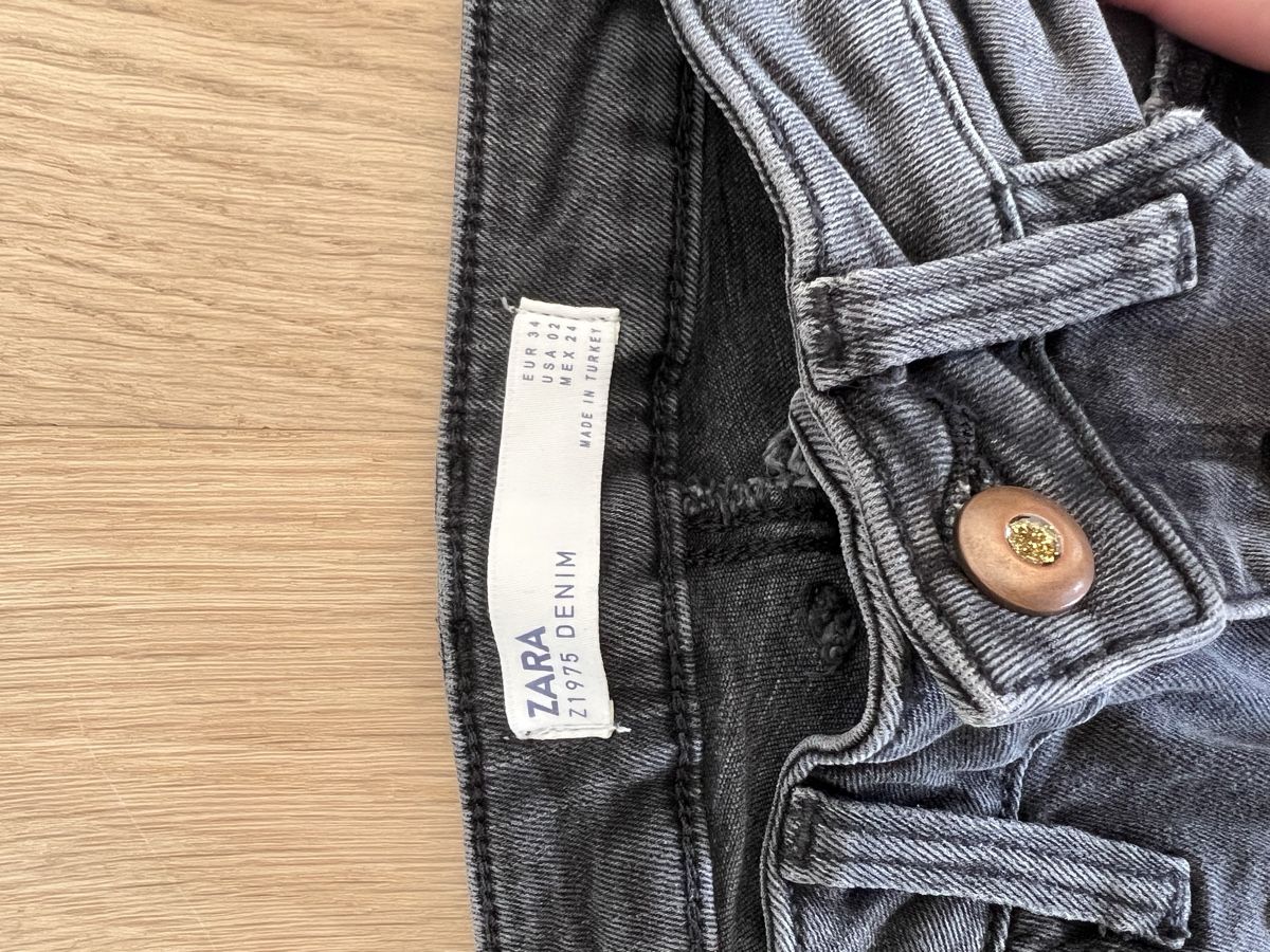 Zara Pantaloni: Zara Hose 34 – Usato da Meggen venduto da Colin_2000 1