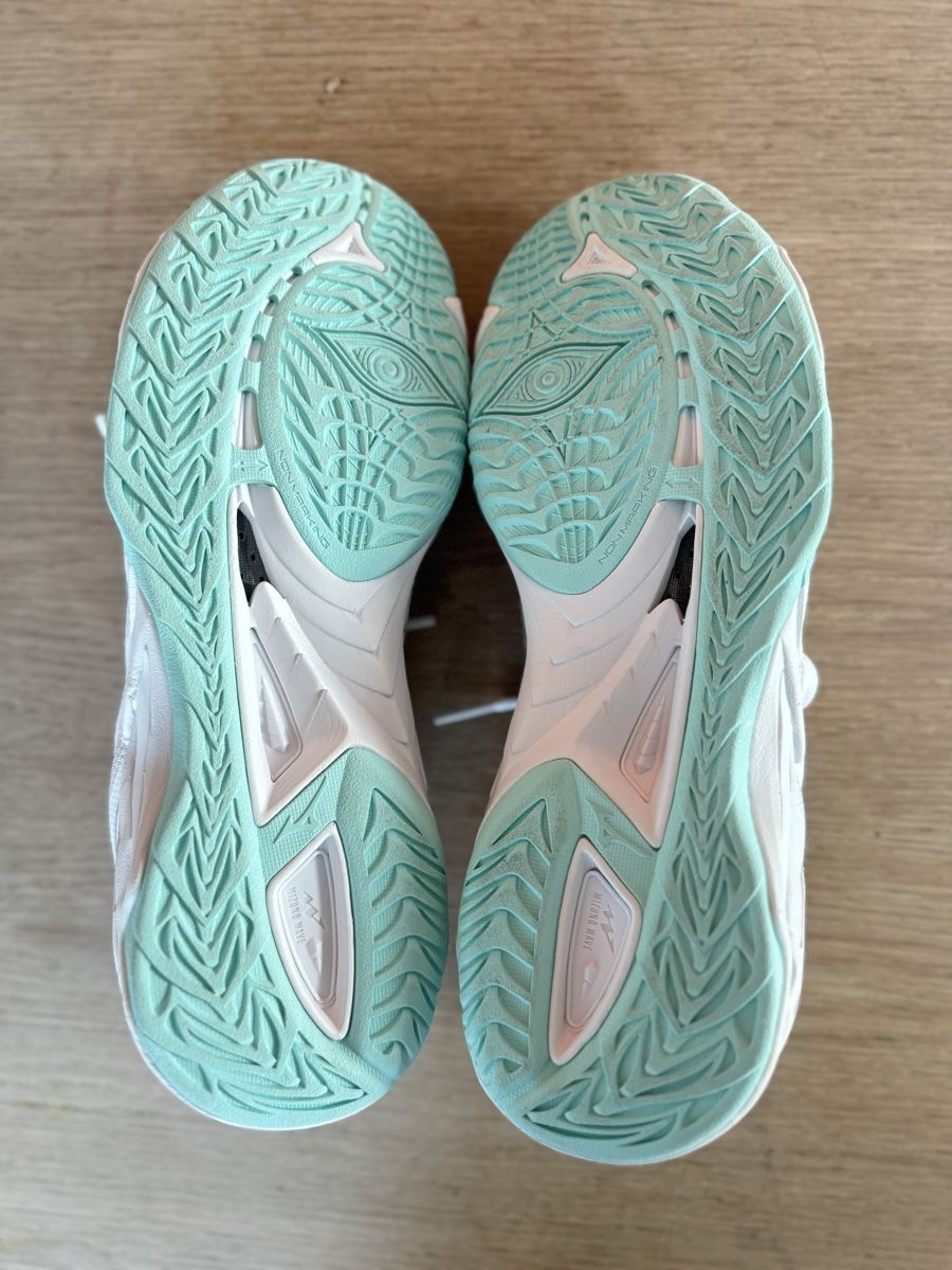 Mizuno Damenschuhe: Mizuno Wave Mirage 5 - Top Hallenschuhe, Grösse 40.5 – Gebraucht aus Schwyz von Manuvolley80 3