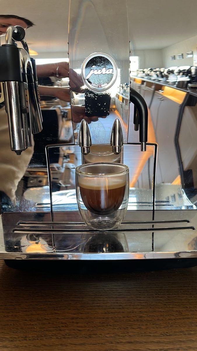 Jura Macchine per caffè & Macchine per espresso: Jura Z5 Kaffeemaschine  – Usato da Root venduto da HHParts 3