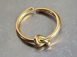 Goldener Knotenring, Modeschmuck, Grösse 54 (17.2 mm)