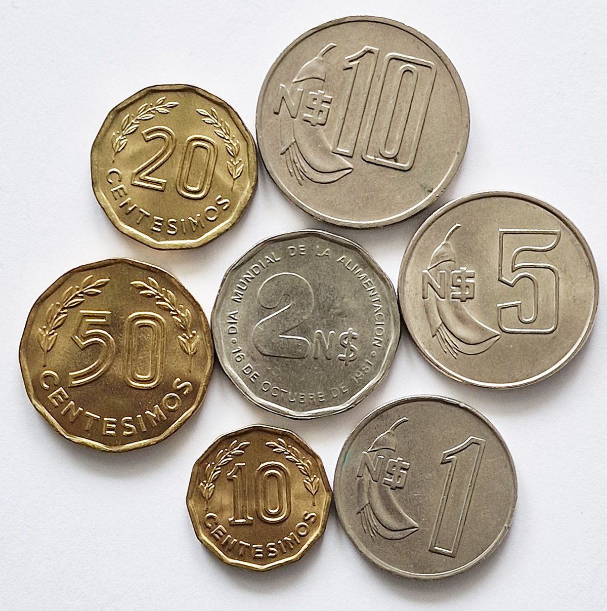 Toutes les monnaies: 7 x Uruguay – D'occasion à Illnau par swisshippo 1