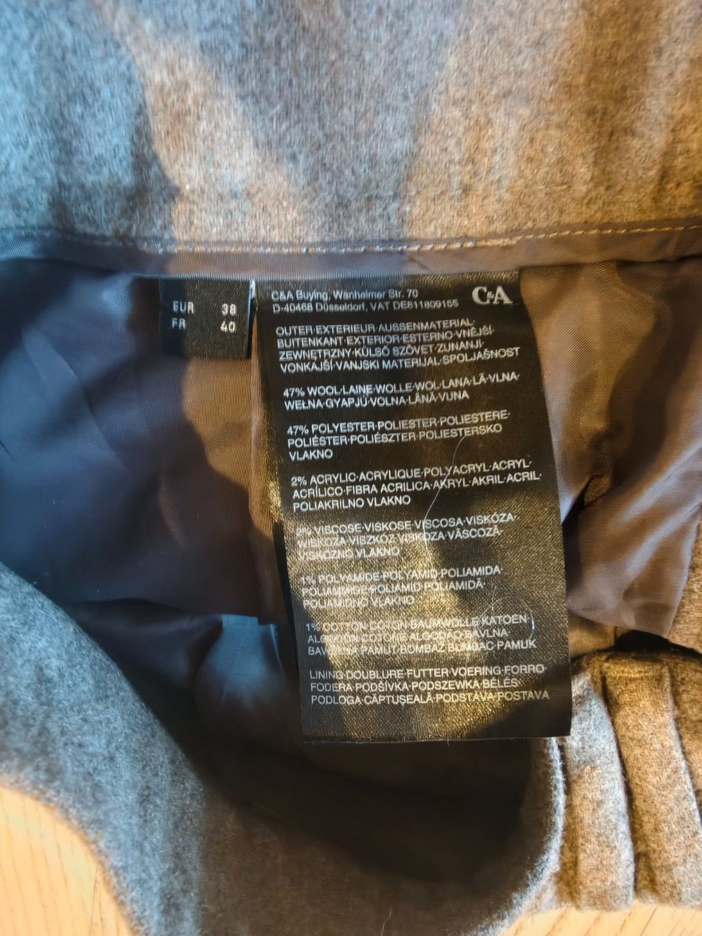 C&A Pantaloni: Hose 47% Wolle Gr. 38 – Usato da Berg TG venduto da Persefona 1