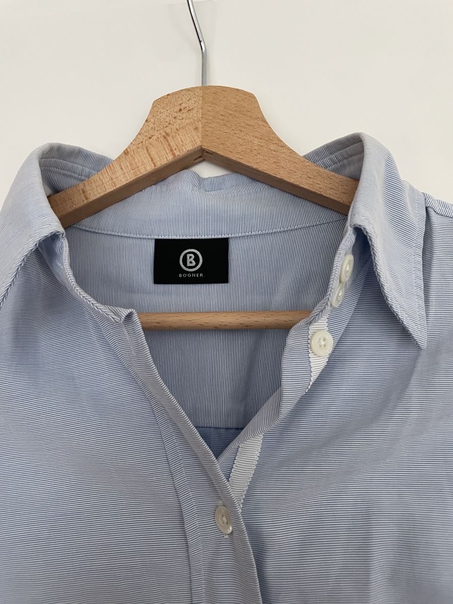 Bogner Chemisiers: BOGNER Damen Bluse hellblau, 38 – D'occasion à Zürich par lau_w5z5