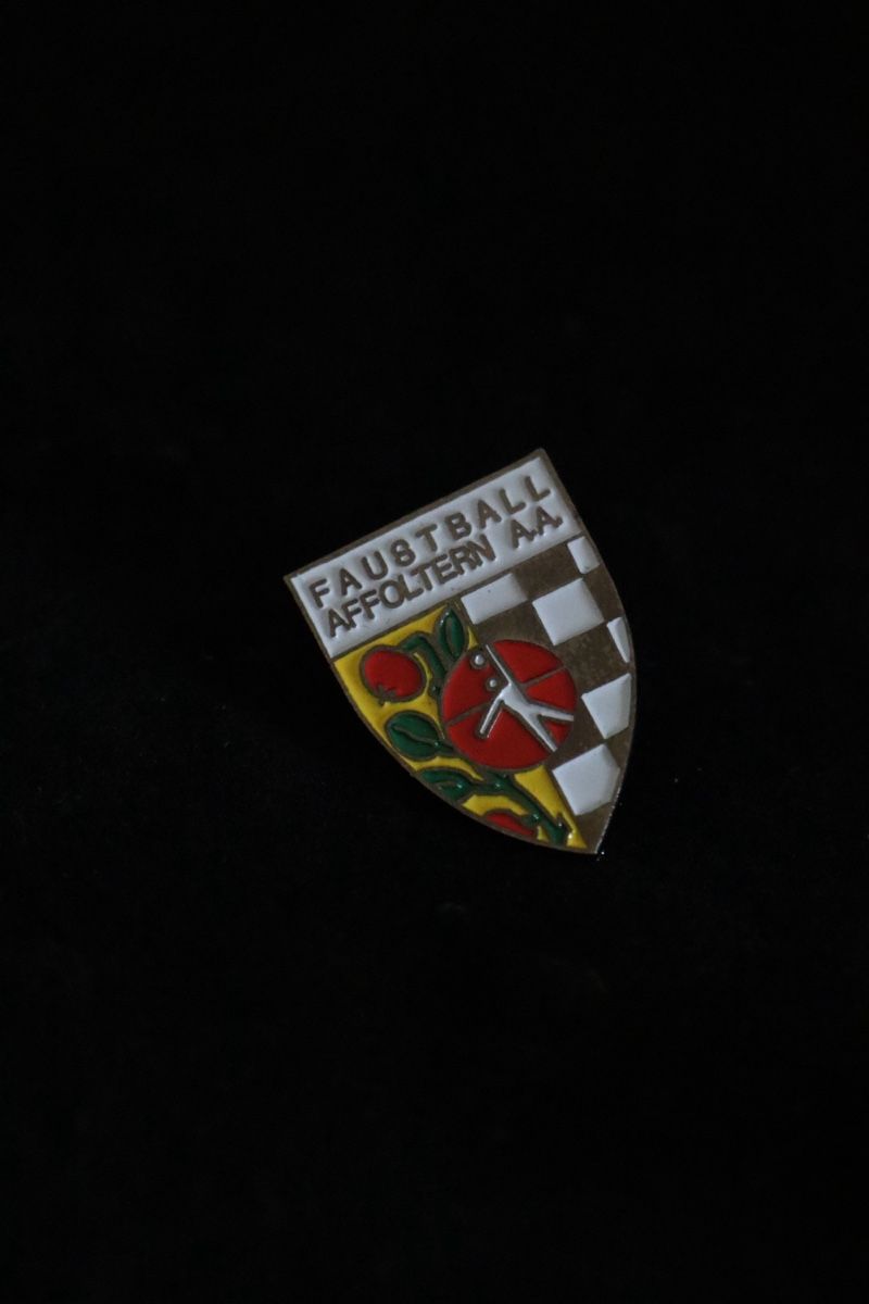 Placchette & Badge: Affoltern am Albis PIN‘s – Usato da Ottenbach venduto da siiinnaa_77 4