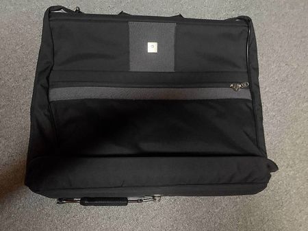Porte costume de voyage Delsey