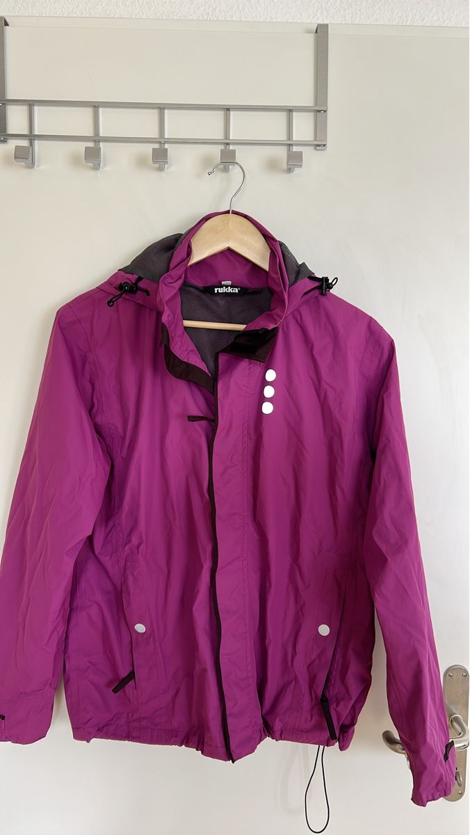 Rukka Giacche & Cappotti: Rukka Regenjacke, Violett, Grösse 164 – Usato da Nänikon venduto da Amerika73