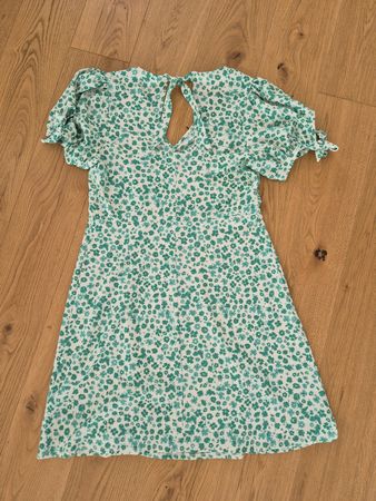 Sommerkleid Blumenmuster, weiss-grün Gr. 44, top Zustand
