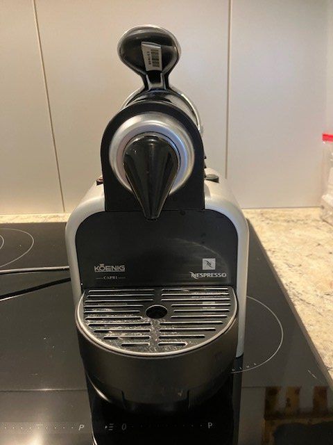 Alessi Macchine per caffè & Macchine per espresso: Kaffeemaschine Nespresso – Usato da Lufingen venduto da Montreux