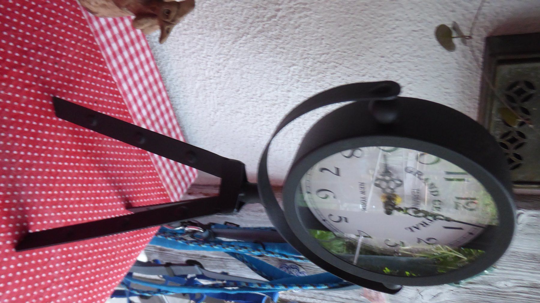 Uhren: Vintage Uhr auf Stativ Beinen – Gebraucht aus Sargans von Benziner 2