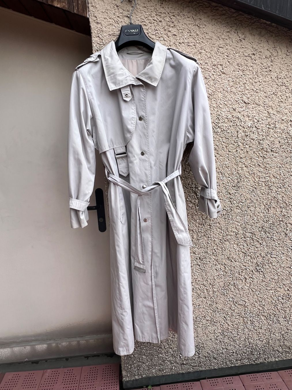 Cappotti: Regenmantel, Trenchcoat, Gr 42 – Usato da Hergiswil NW venduto da kar_gg6r