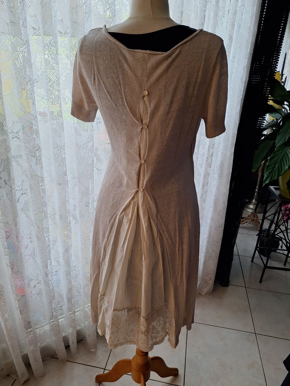 Kleider: Robe beige taille M – Neu (gemäss Beschreibung) aus St-Triphon von Jldr0 2