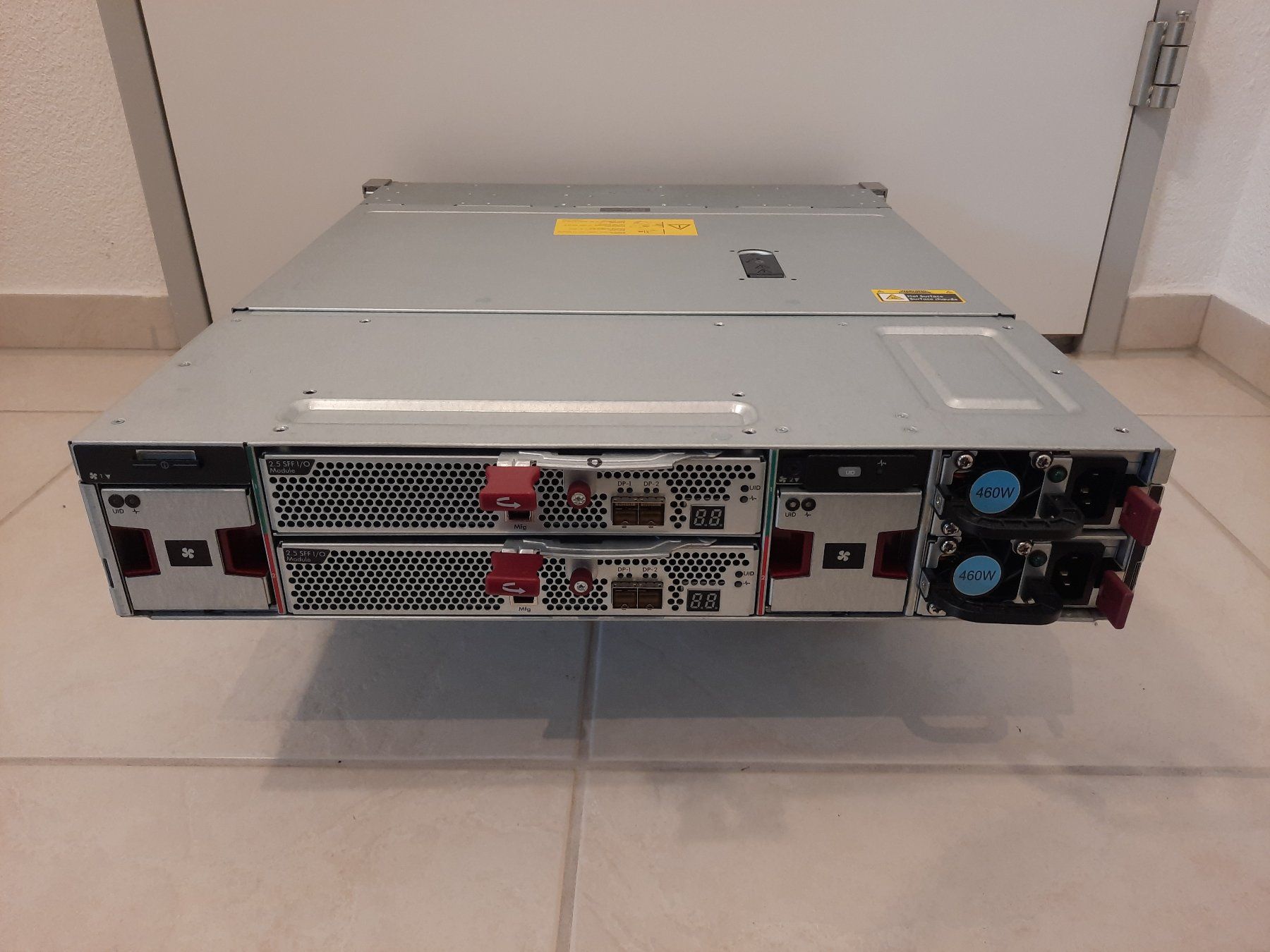 Hewlett Packard Server: HP D3700 2U SAS 12G Storage Disk Enclosure 25x 2.5" SFF – Usato da Waltenschwil venduto da paw_q7tf 2