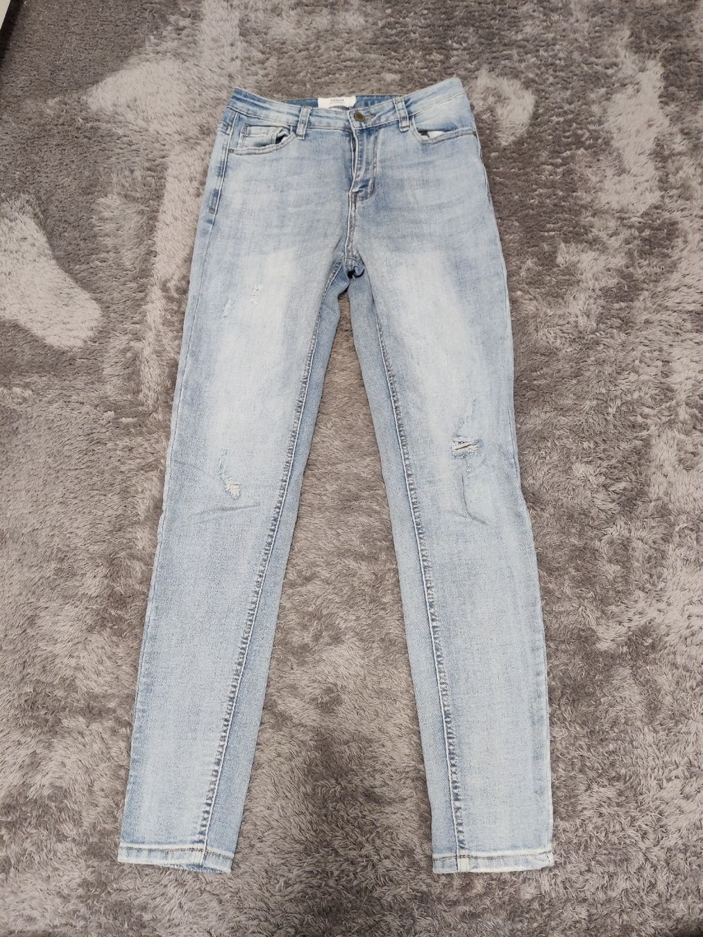 Jeans: Jeans Skinnyjeans Grösse 38 – Gebraucht aus Pieterlen von Saemelili