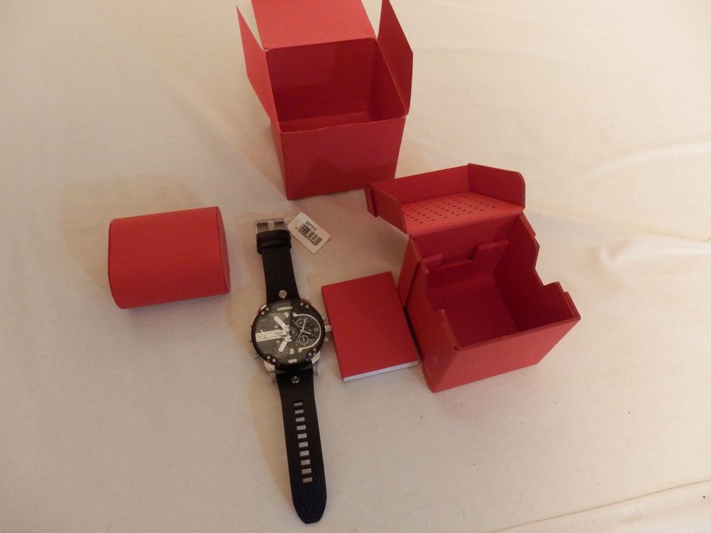 Diesel Herrenuhr Big Daddy Chronograph DZ7313 mit Box 4