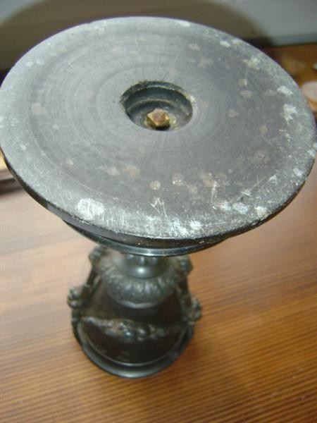 Lampade: Zinkspritzguss,alte Petroleumlampe KELCH – Usato da Aesch ZH venduto da Goonies_1 1