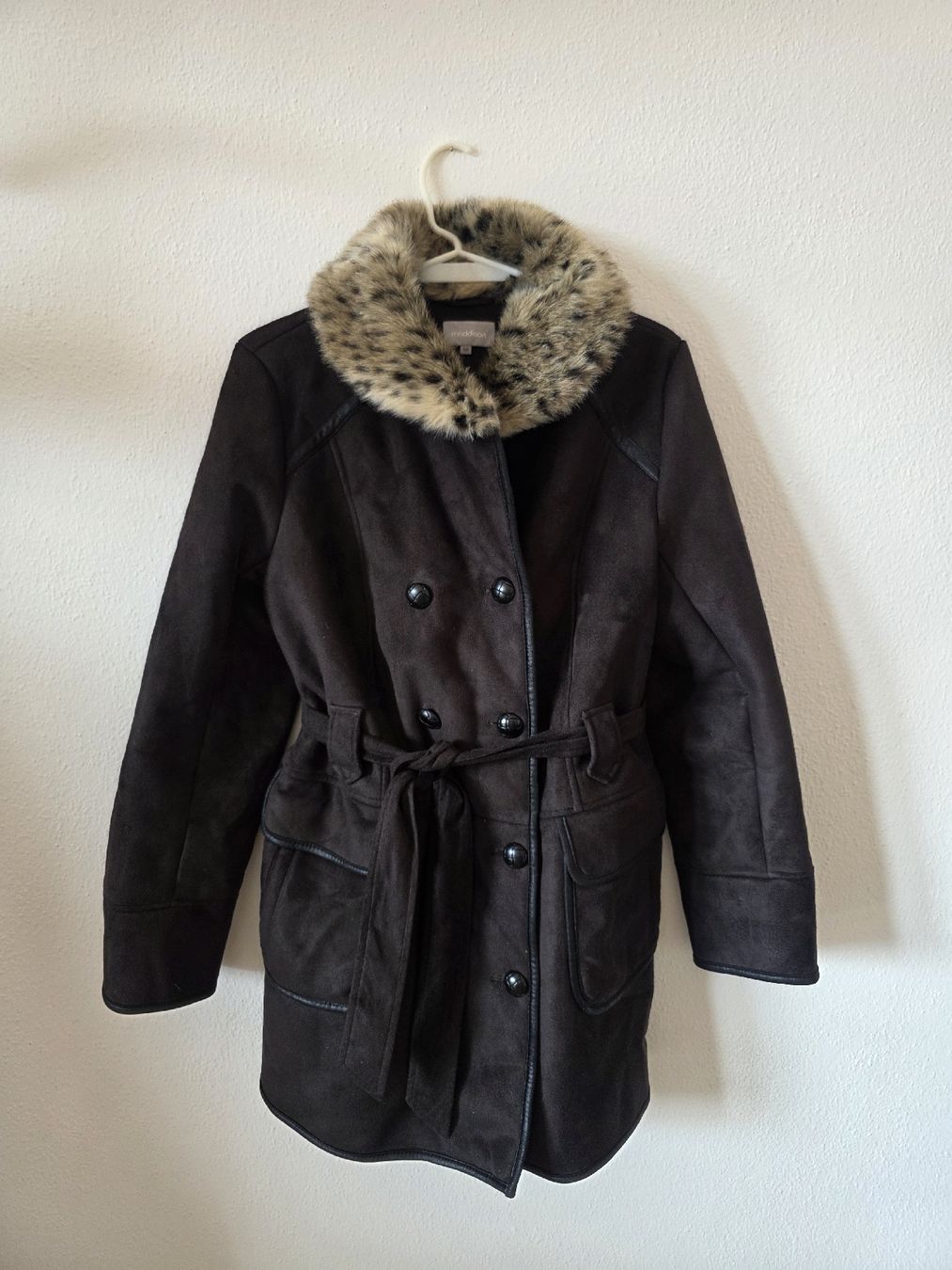 Maddison Mäntel: Cappotto invernale marrone scuro – Gebraucht aus Massagno von let_6pgs 1