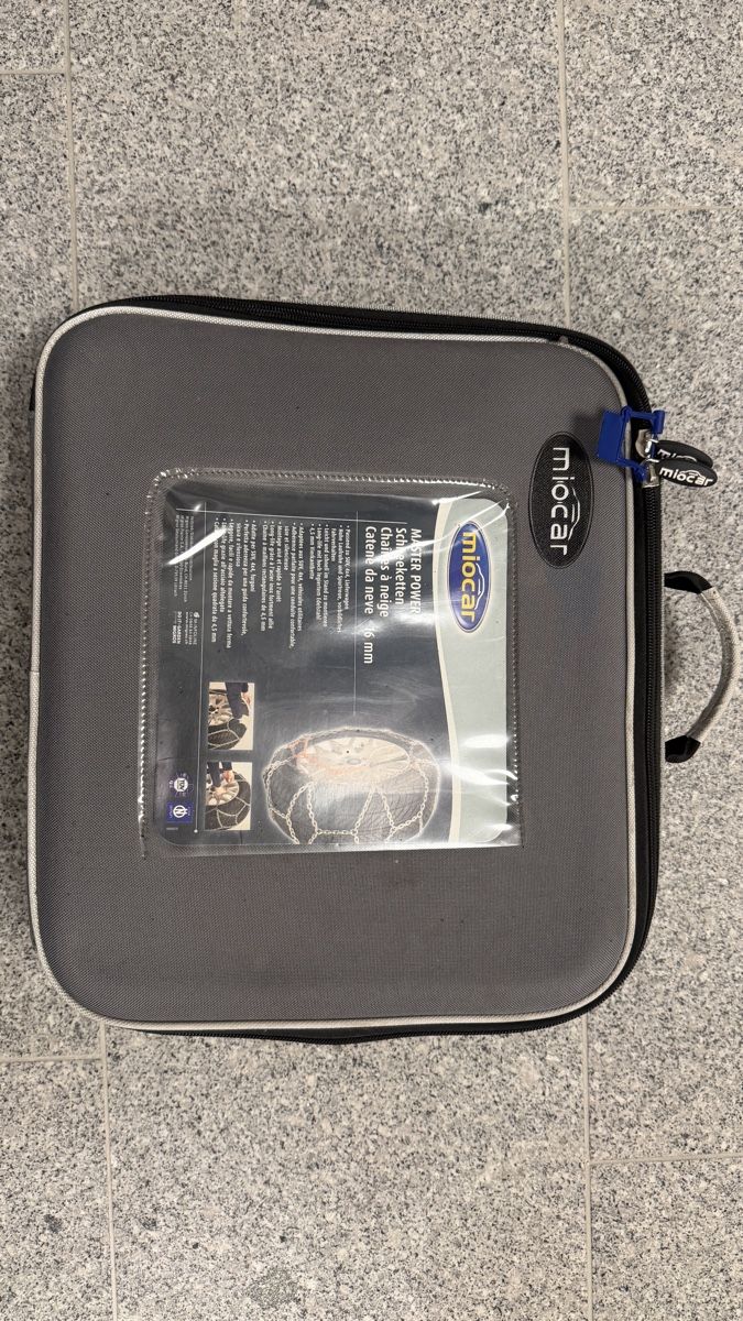 Schneeketten: Schneeketten neu / ungeöffnet – Neu und originalverpackt aus Binningen von Paradieshof