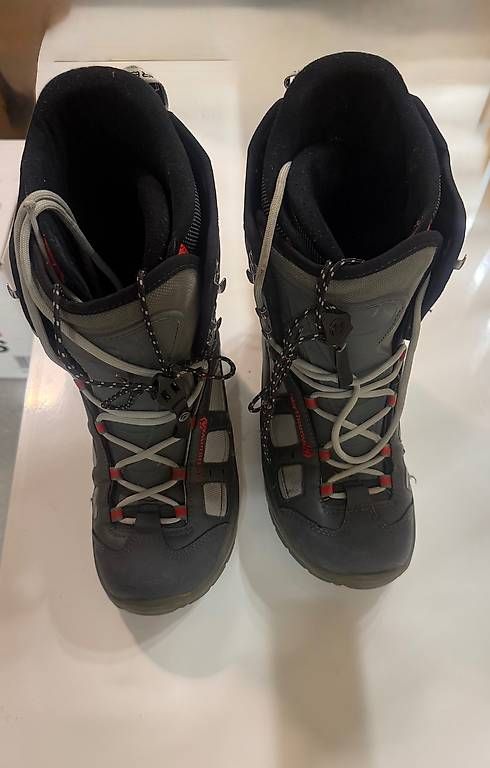 Board: Snowboard + Snowboardschuhe zu verkaufen – Usato da Murten venduto da Kousen 2