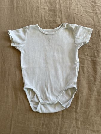 H&M Body Gr. 74 kurzarm