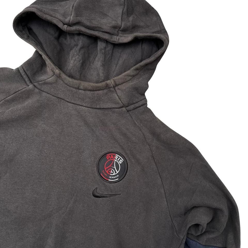 Nike Maglioni & Felpe: Nike PSG Hoodie – Usato da Riehen venduto da RESTREET 1