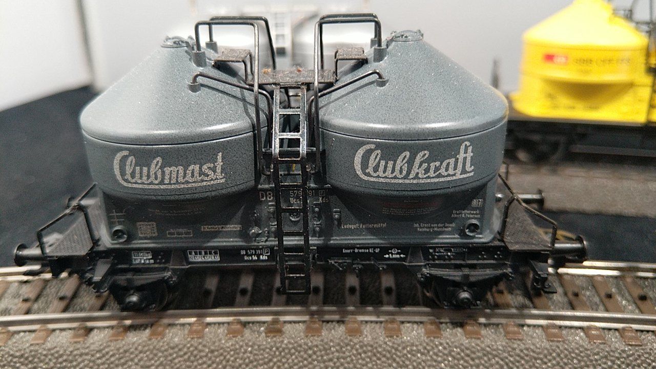Märklin Modellini di ferrovie: 4 Märklin Silo-Behälter Wagen SBB/SNCF/DB – Usato da Uster venduto da Regenwurm61 4